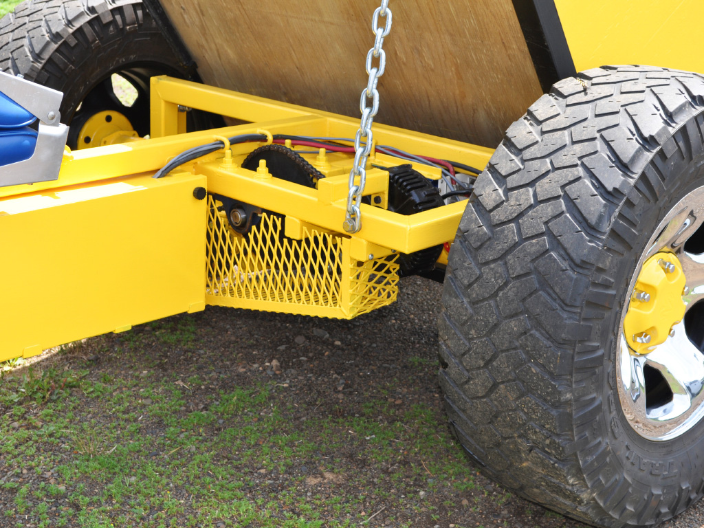 YardMule Electric Tractor - dump box chain